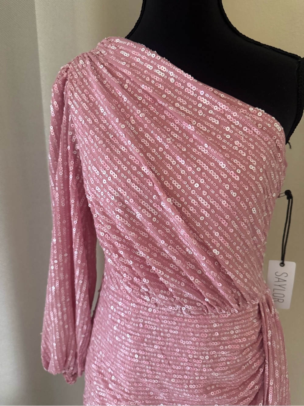 Saylor Nazila Pink Sequin One Shoulder Mini Dress NWT Size Small Party - Picture 5 of 11